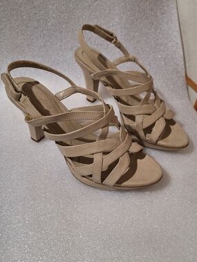 Naturalizer Taupe Strappy Slingback Heels
